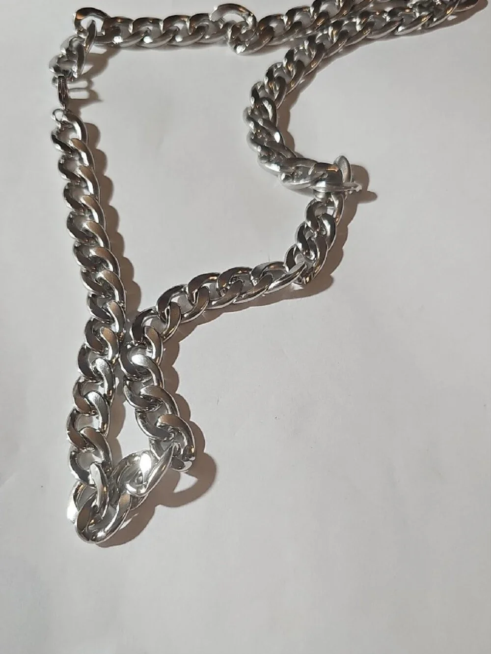 Polished Stainless Steel Chain 24